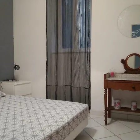 Chloe Apartament